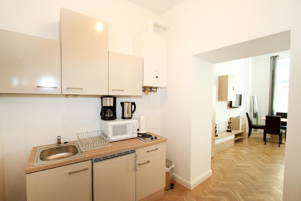 Aurellia * Vienna